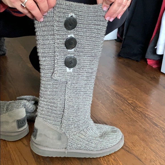 grew woven UGGs! - Picture 2 of 3